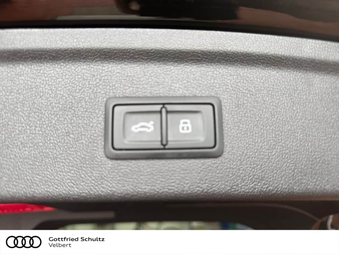 Bild über Audi A3 Sportback S line 35 TFSI S tronic - für weitere Informationen kontaktieren Sie den Audi Partner