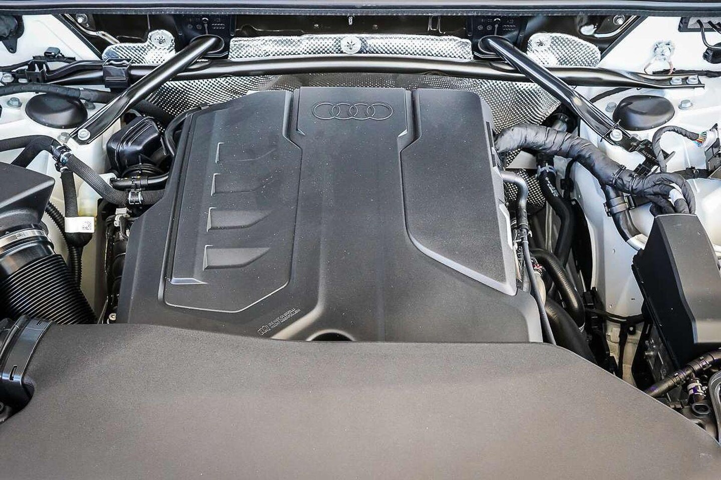 Image about Audi Q5 SUV TFSI quattro 200 kW sport
