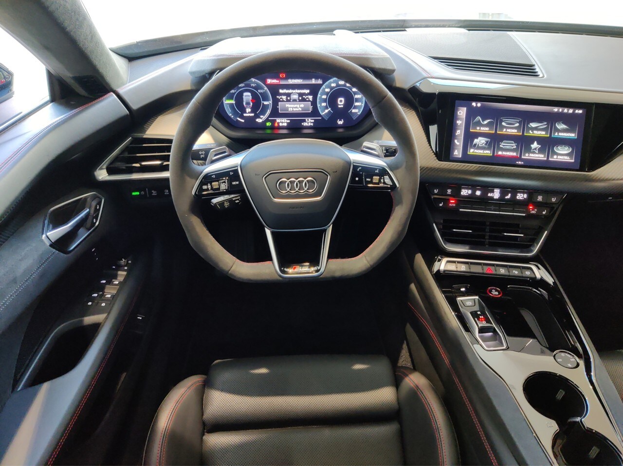 Image about Audi RS e-tron GT e-tron quattro