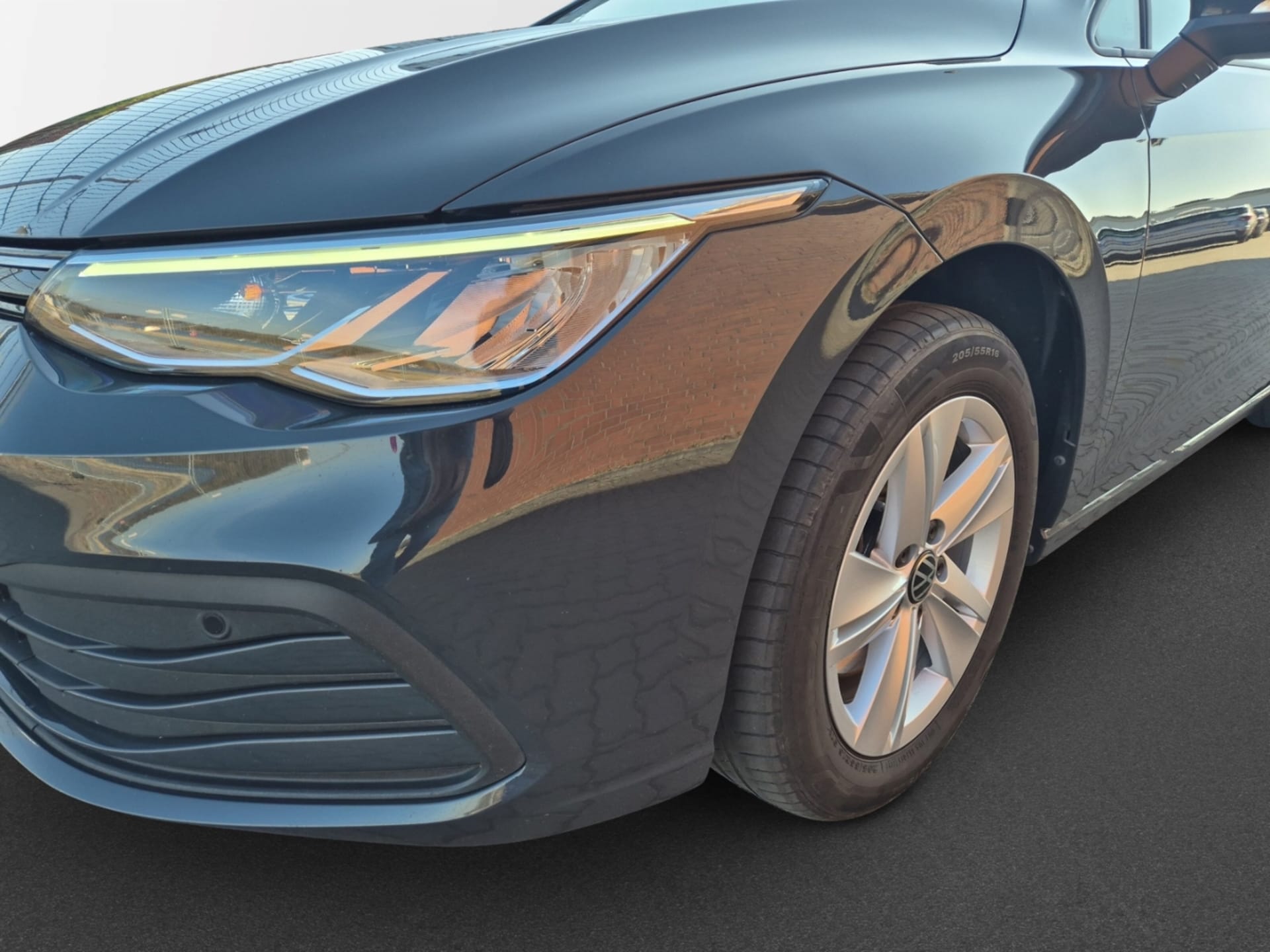 Volkswagen Golf Variant Life