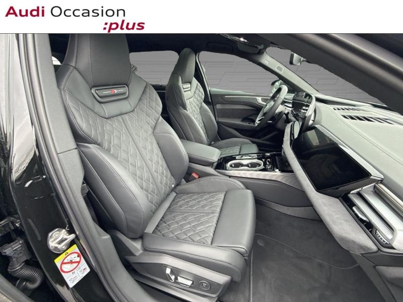 Image about Audi A6 Avant e-hybrid S line e-hybrid quattro 367 chS tronic