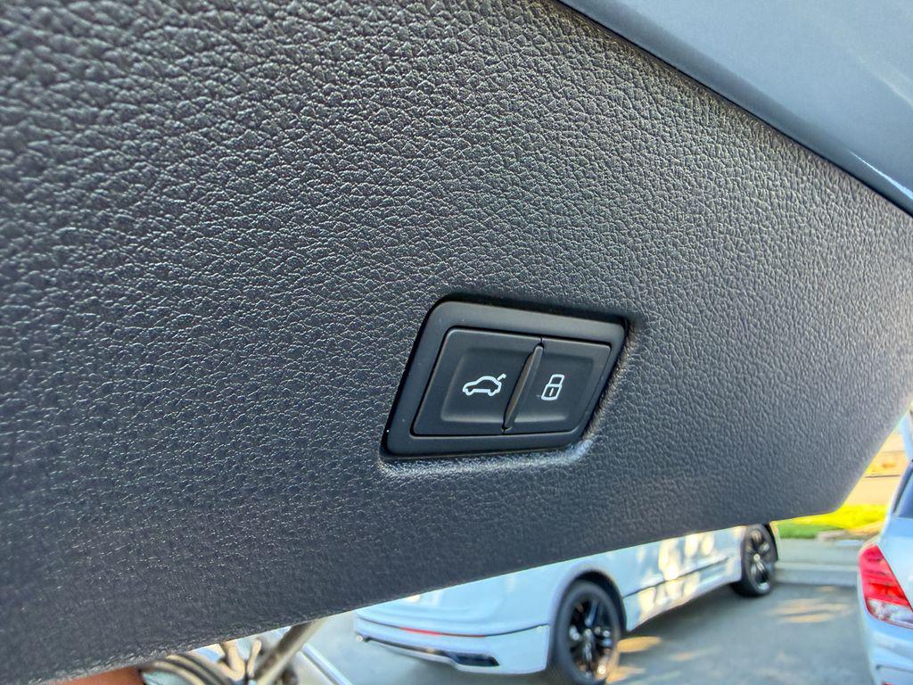 2025 Audi Q8 Premium Plus - Photo 29