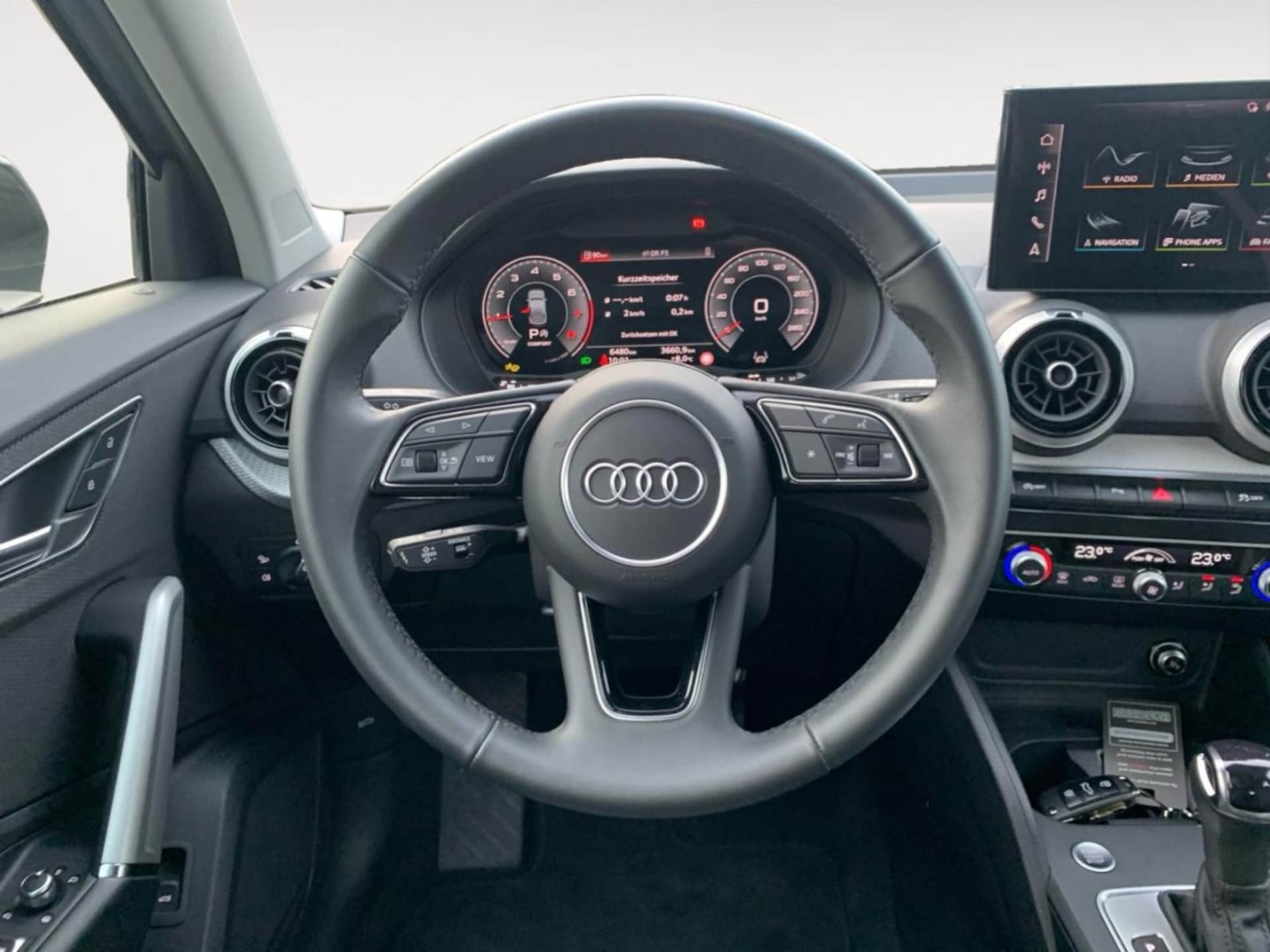 Audi Q2 S line