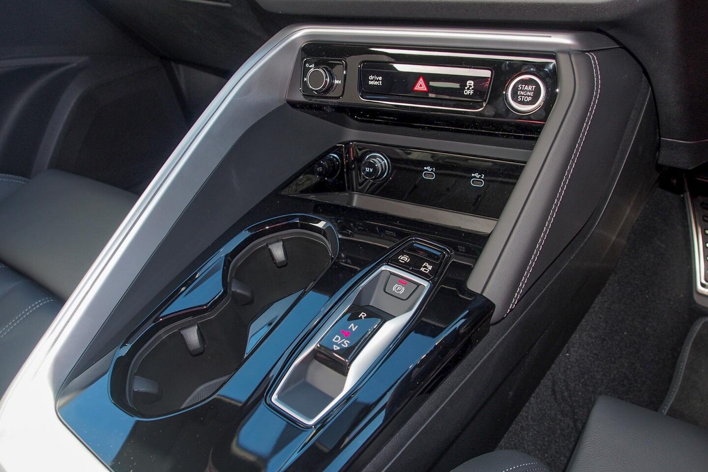 Image about Audi Q5 SUV TDI quattro 150 kW sport