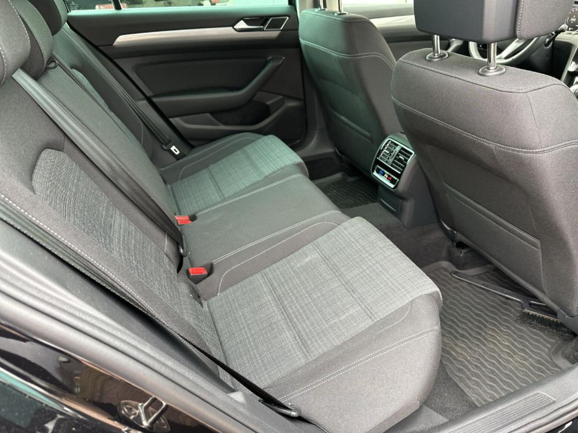 Volkswagen Passat Variant Business
