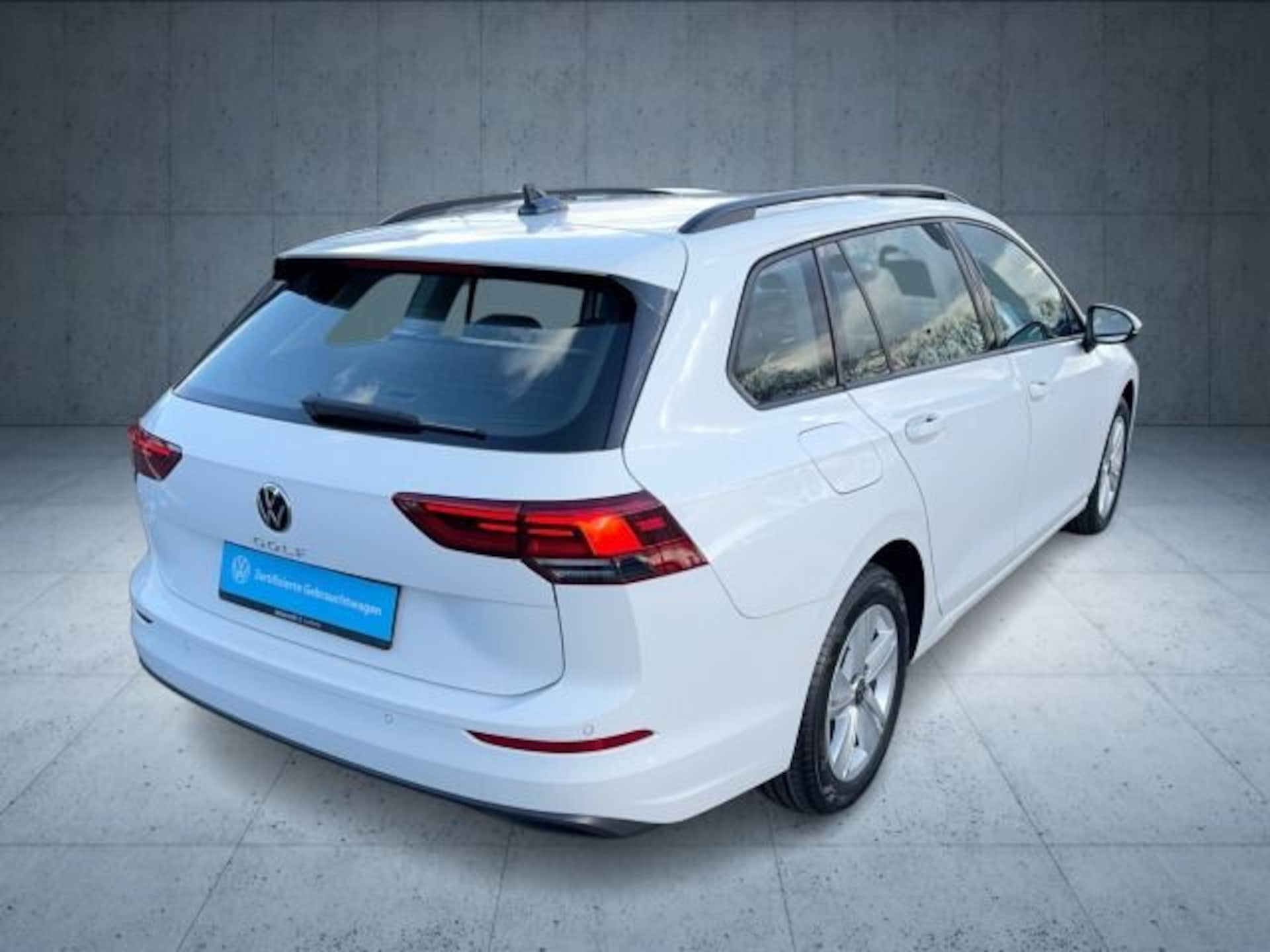 Volkswagen Golf Variant Life