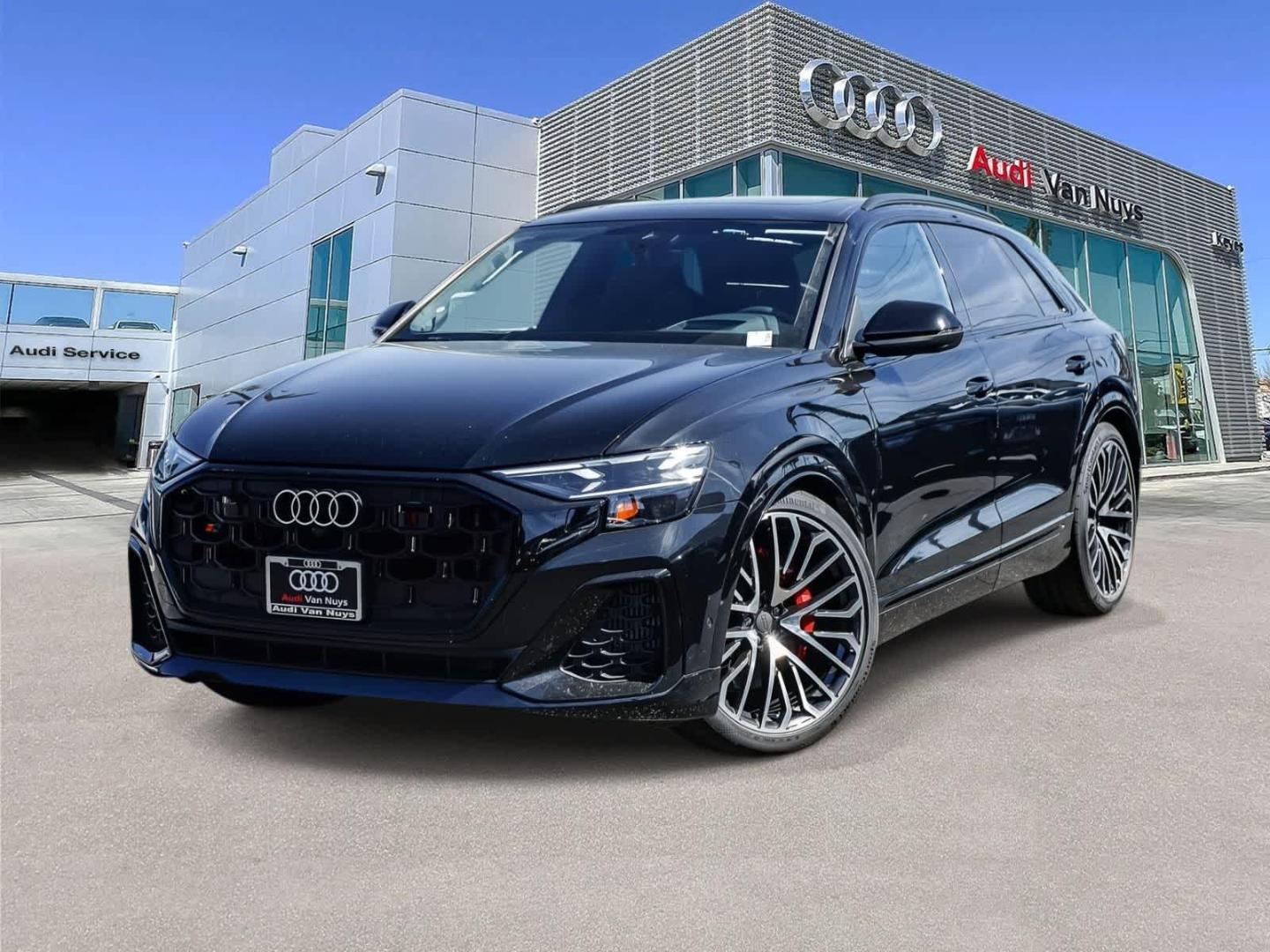 2026 Audi SQ8 Prestige quattro's photo