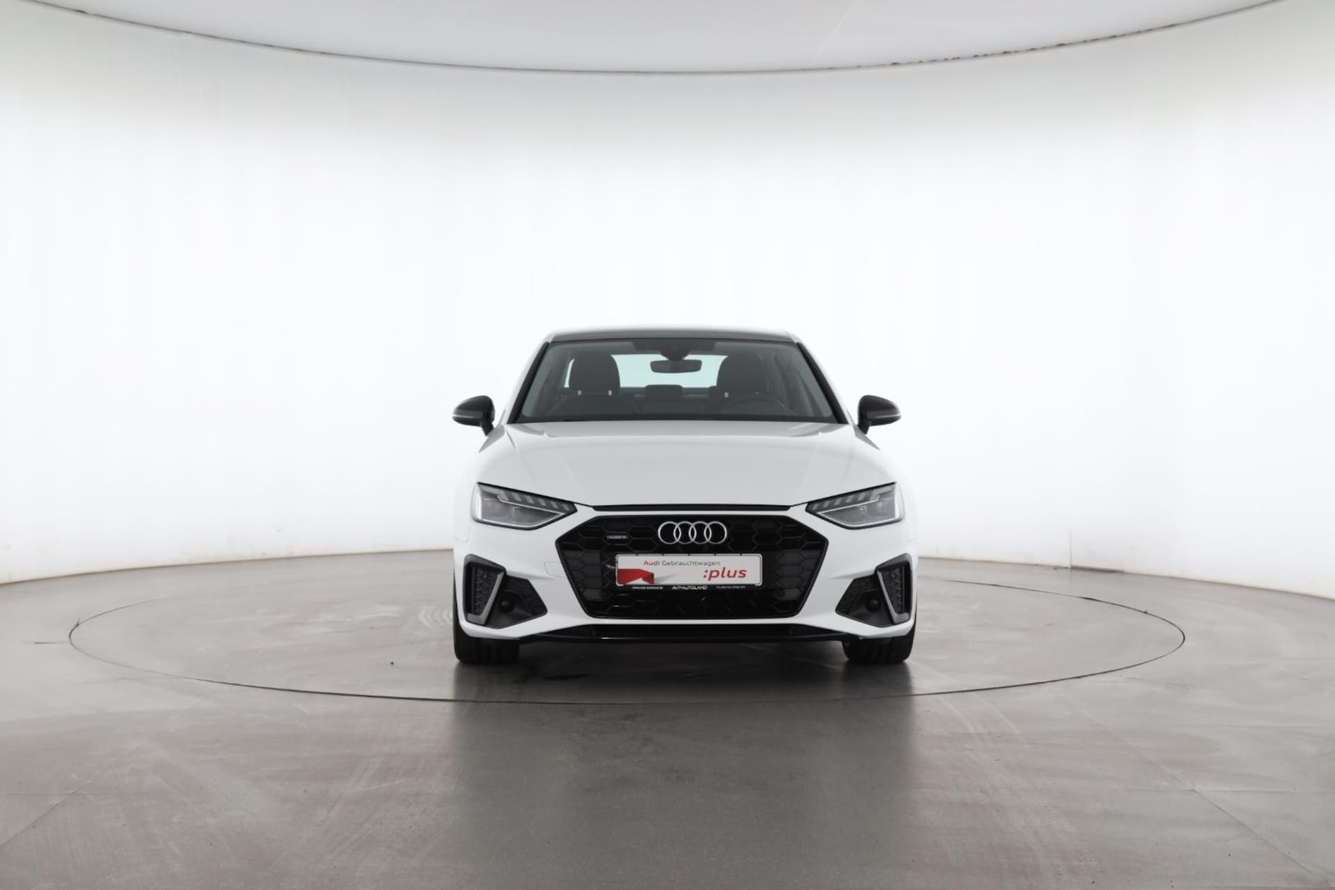 Audi A4 Limousine S line