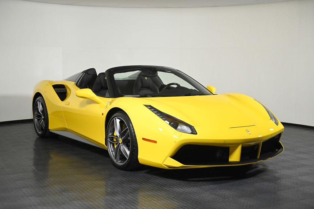 2018 Ferrari 488 -'s photo