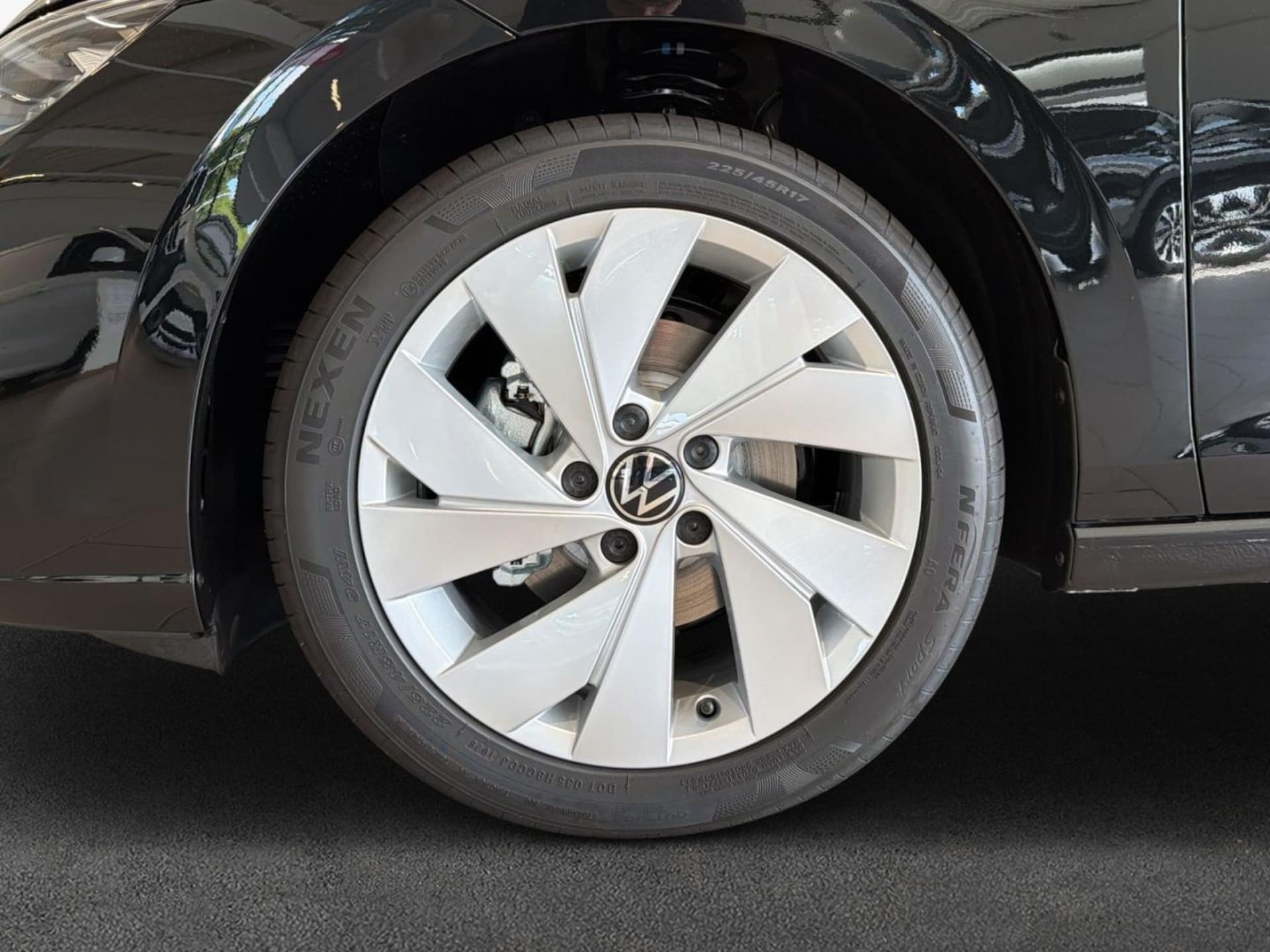 Volkswagen Golf Style