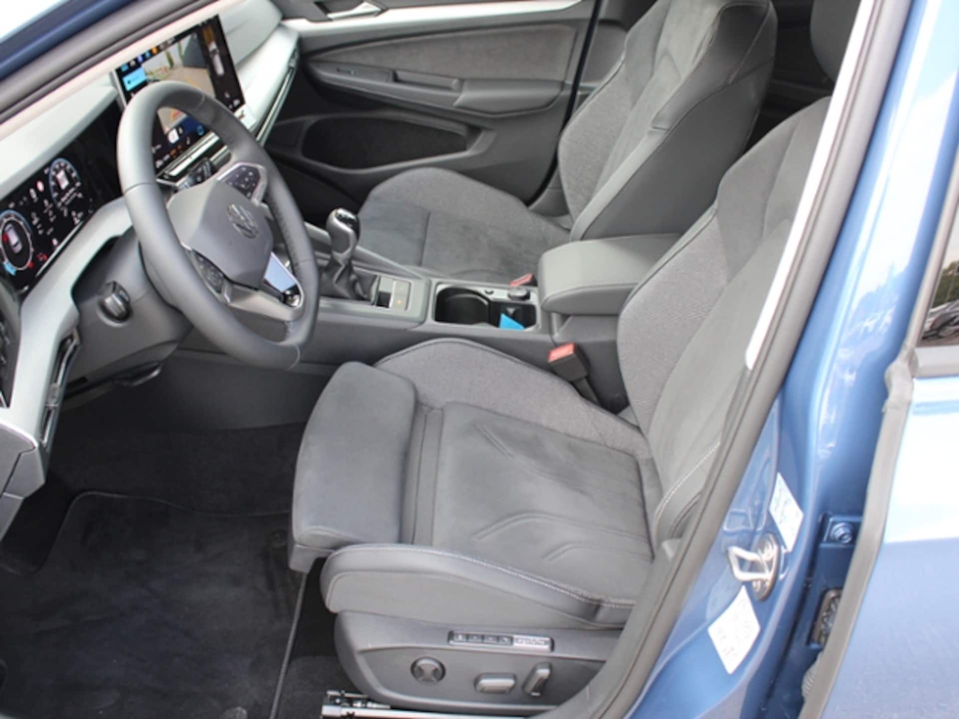 Volkswagen Golf Life