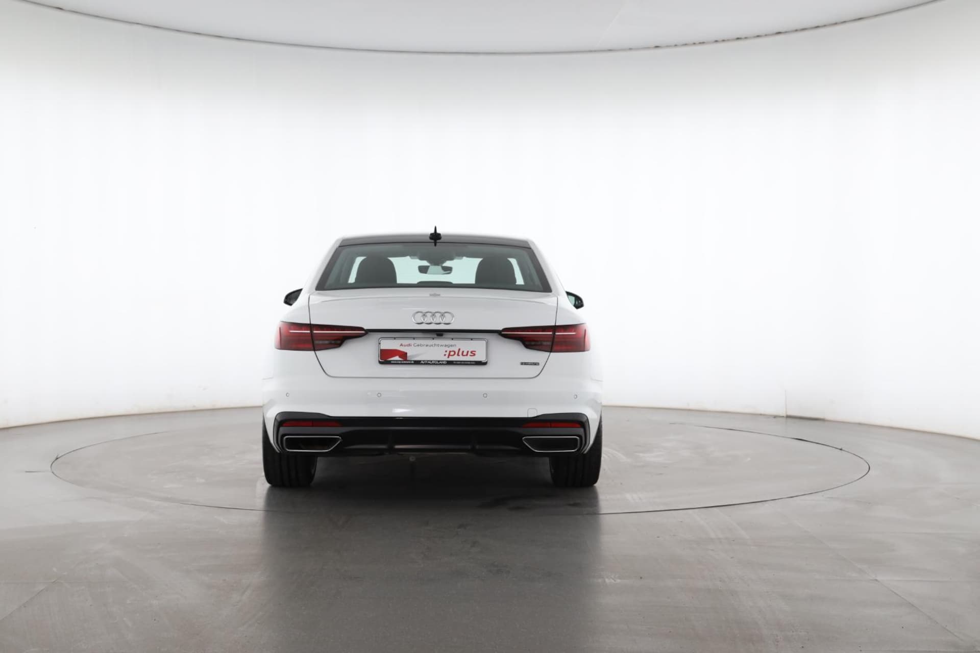 Audi A4 Limousine S line