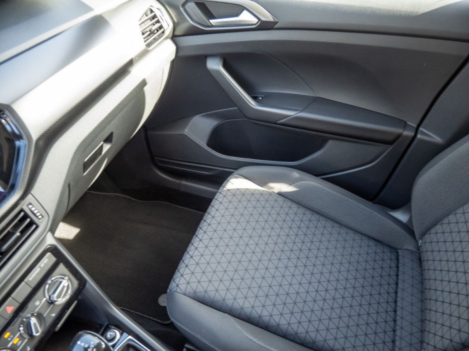Volkswagen T-Cross – Bild 16
