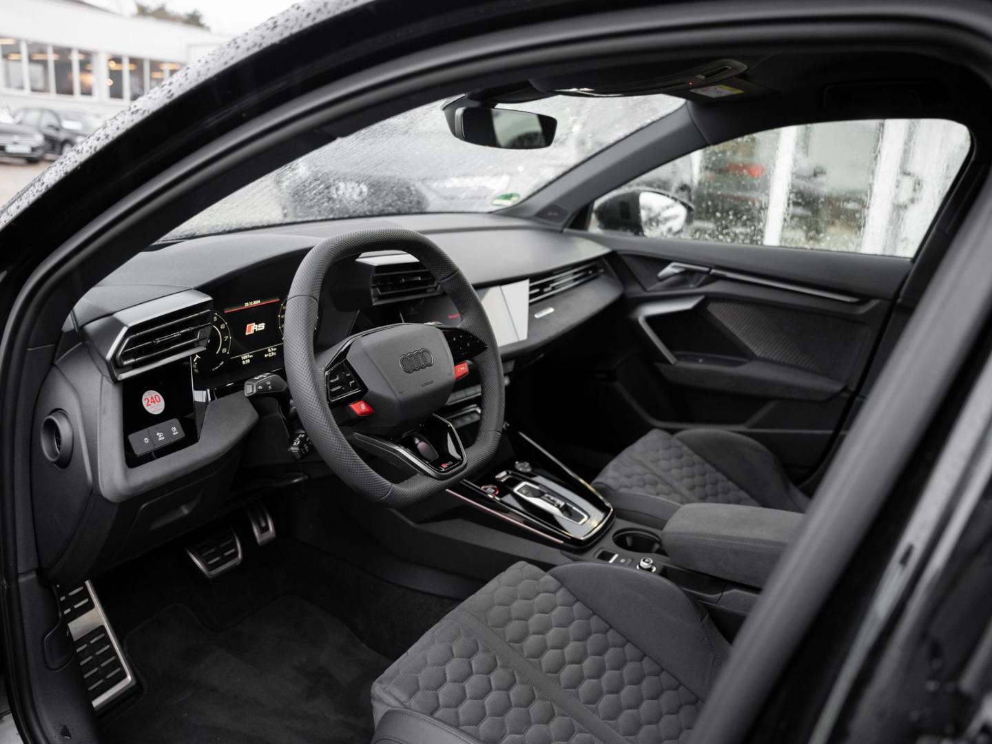 Image about Audi RS 3 Sportback TFSI quattro S tronic