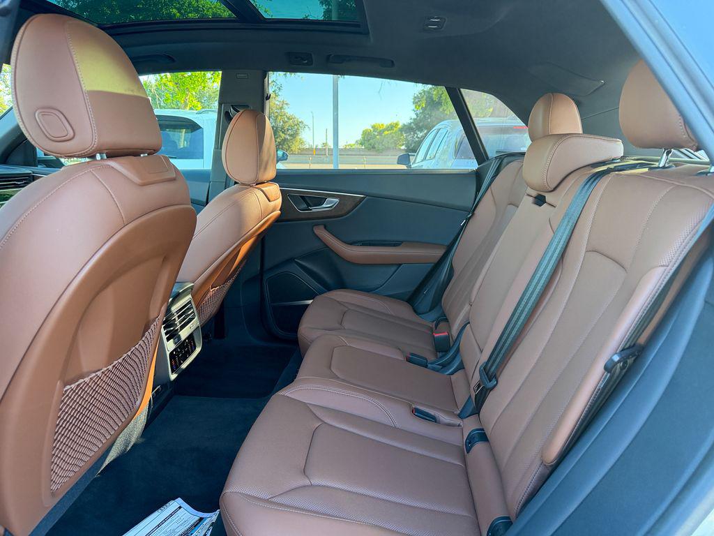 2025 Audi Q8 Premium Plus - Photo 25