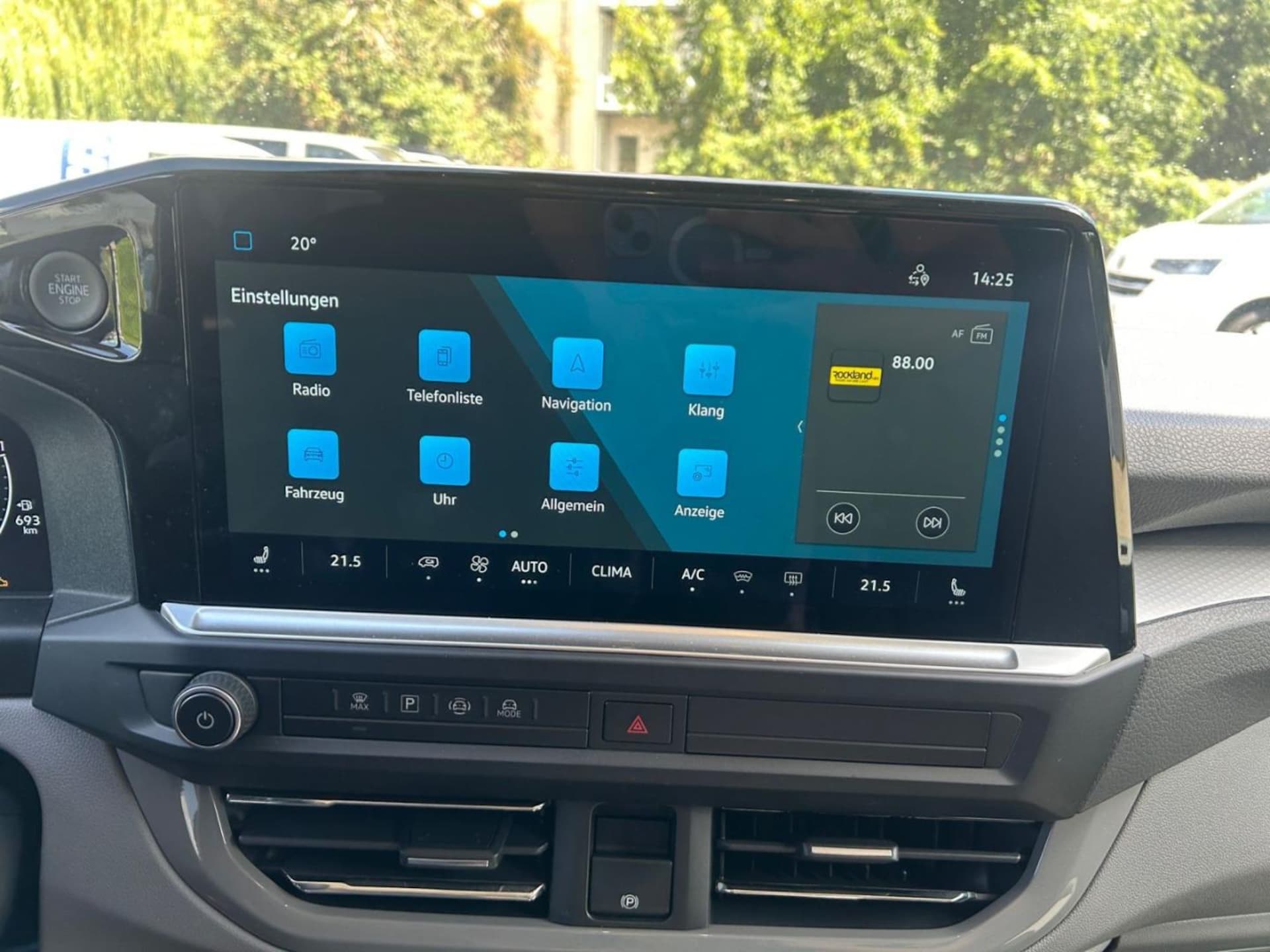 Volkswagen Caravelle langer Radstand Life