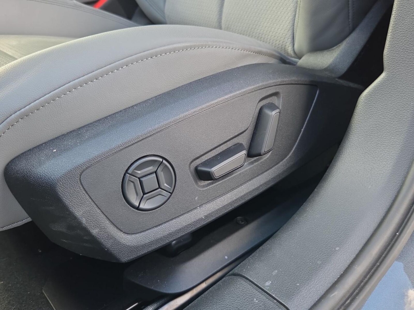 Audi S6 Avant – Bild 15