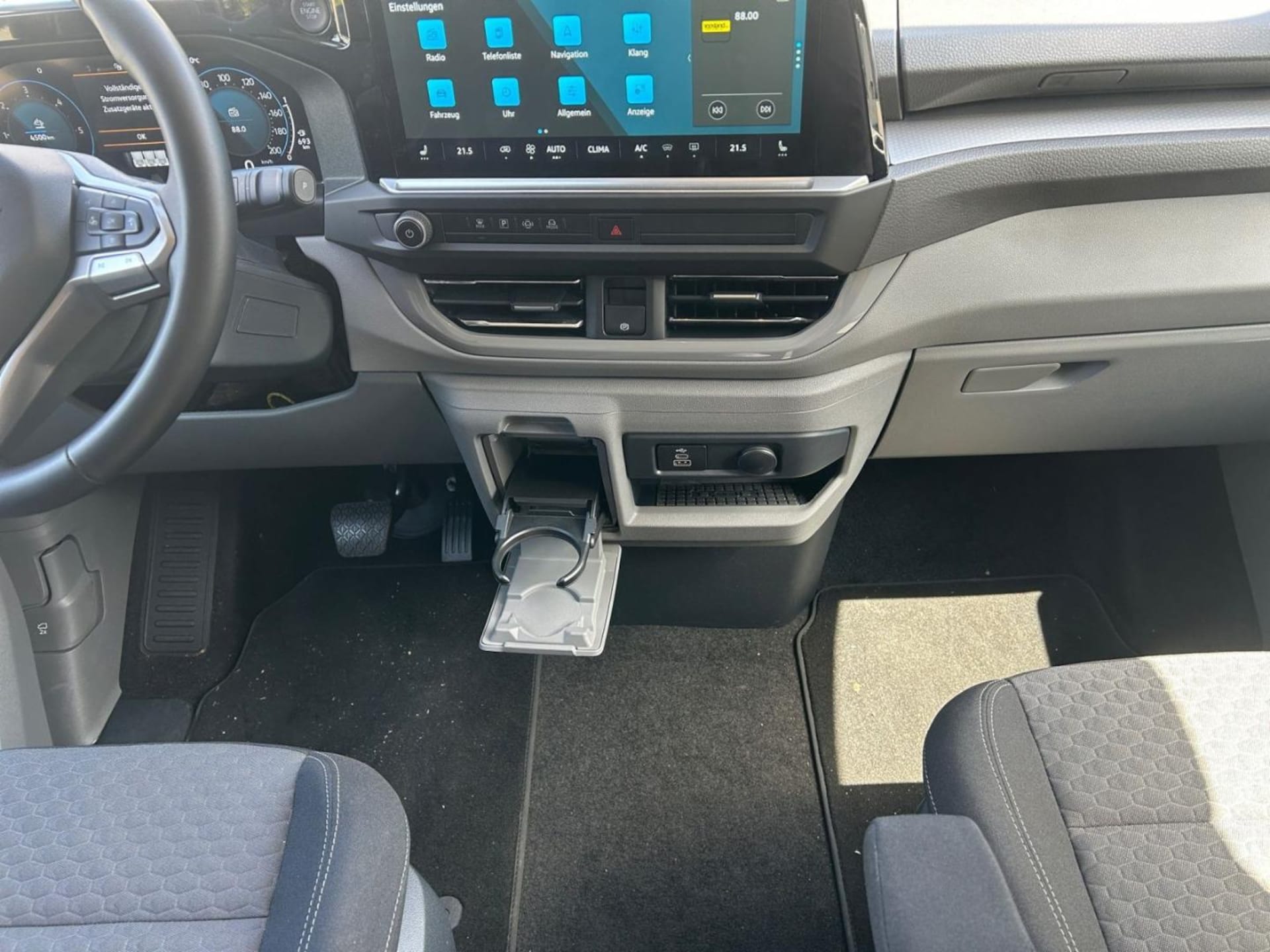 Volkswagen Caravelle langer Radstand Life