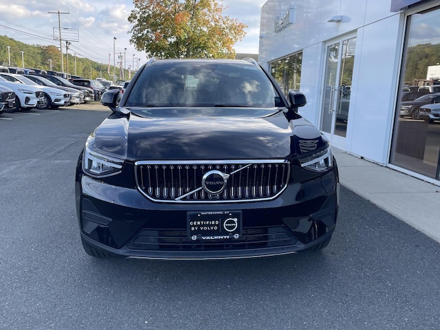 2025 Volvo XC40