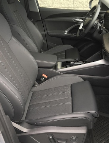 2025 Audi Q5 Premium Plus - Photo 7