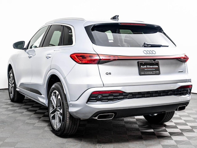2026 Audi Q5 Premium - Photo 2