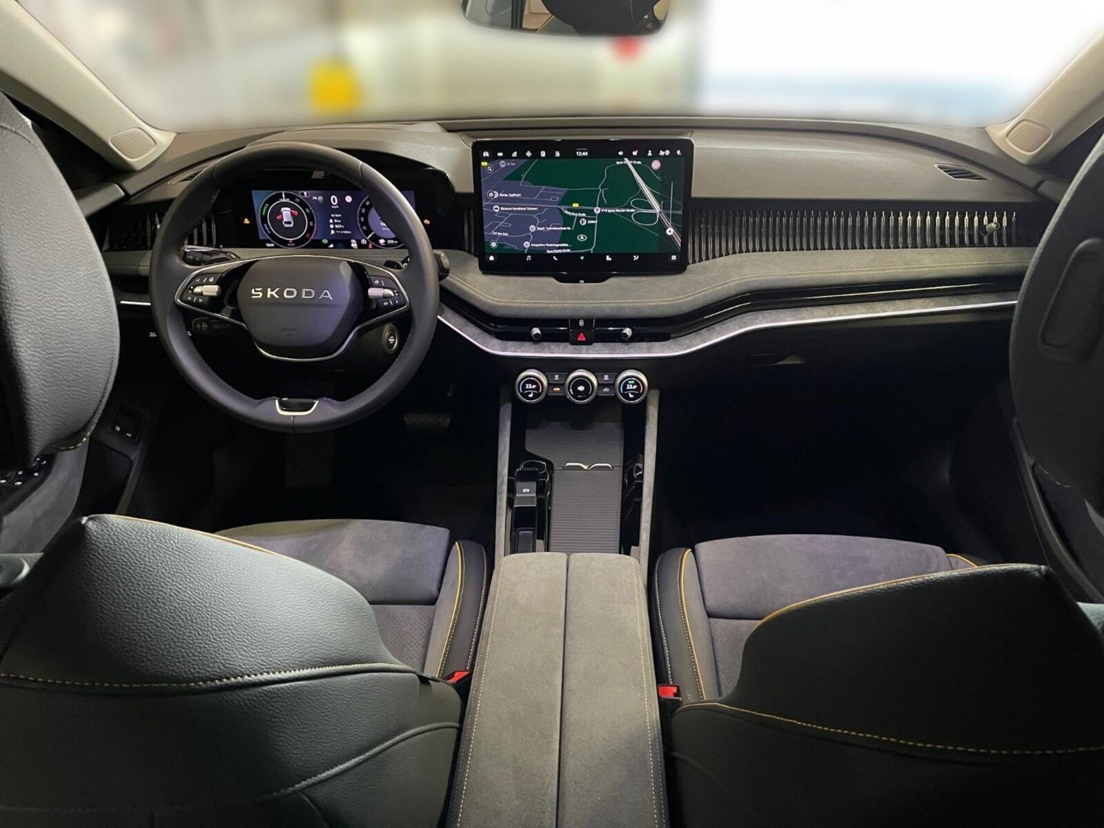 Škoda Superb Combi – Bild 12
