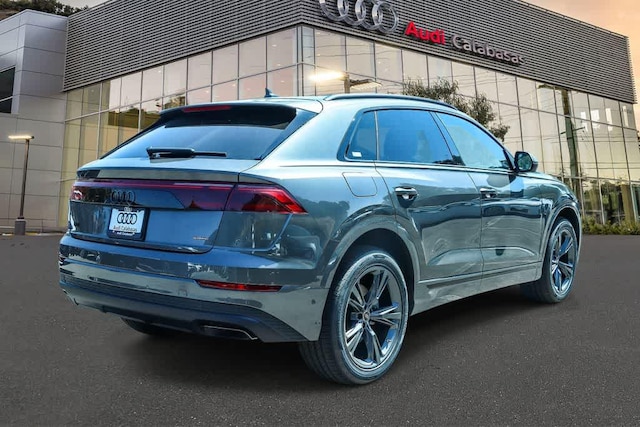 2026 Audi Q8