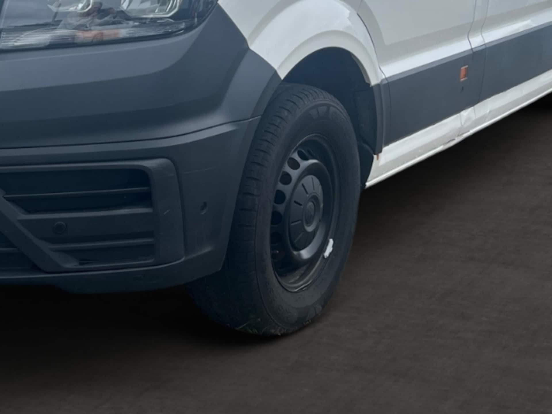 Volkswagen Crafter Kasten langer Radstand