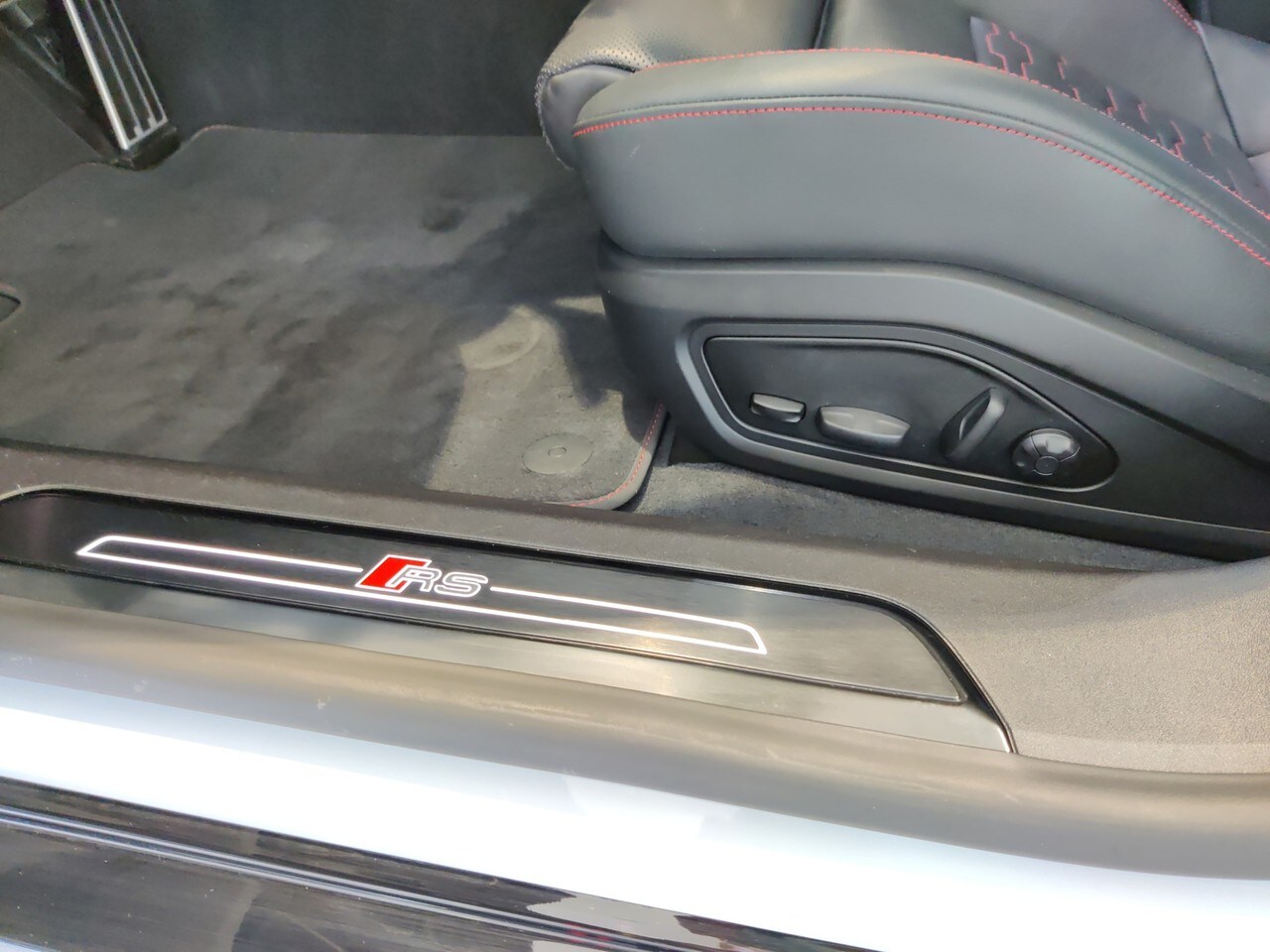 Image about Audi RS e-tron GT e-tron quattro