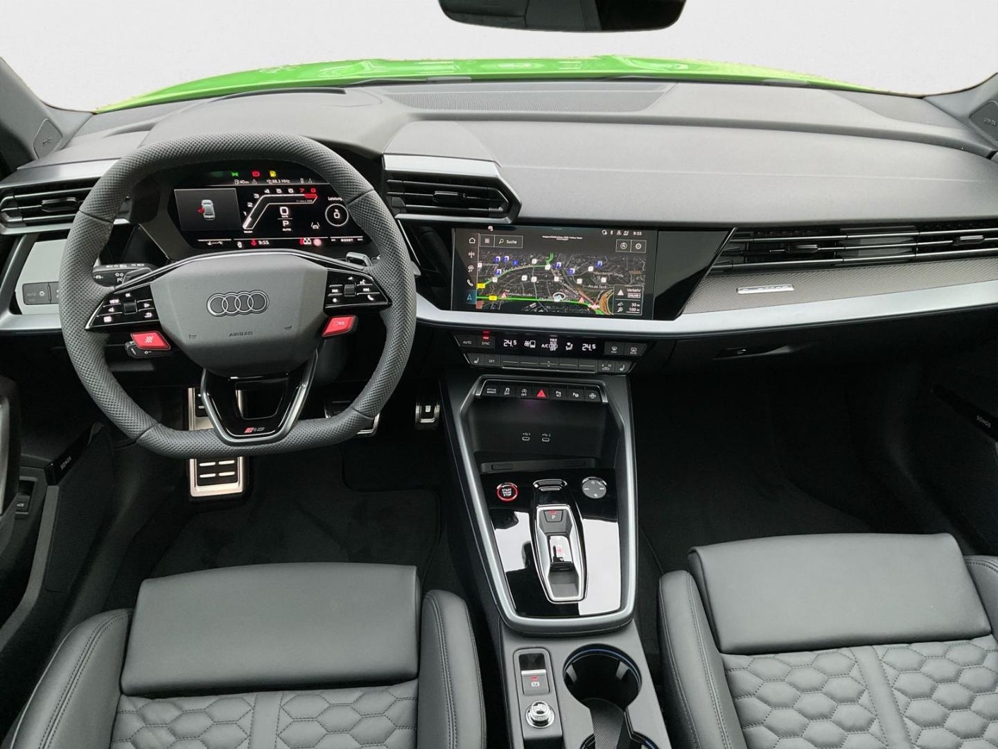 Bild über Audi RS 3 Limousine TFSI quattro 294 kW S tronic - für weitere Informationen kontaktieren Sie den Audi Partner