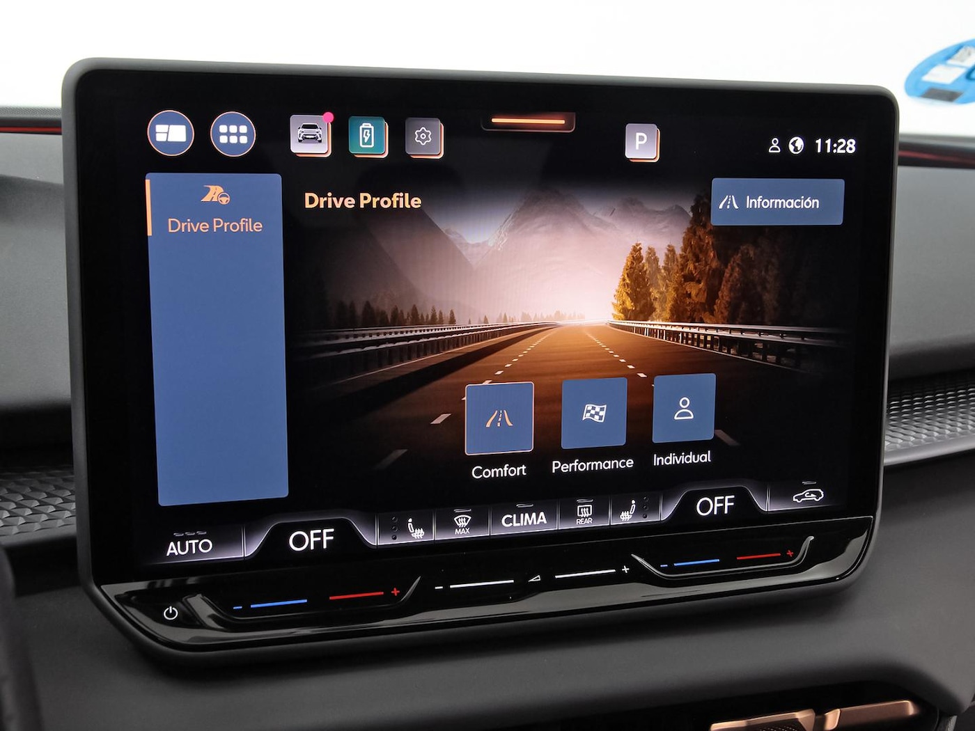 CUPRA Terramar 1.5 TSI e-Hybrid DSG 150 kW (204 CV) — photo 25