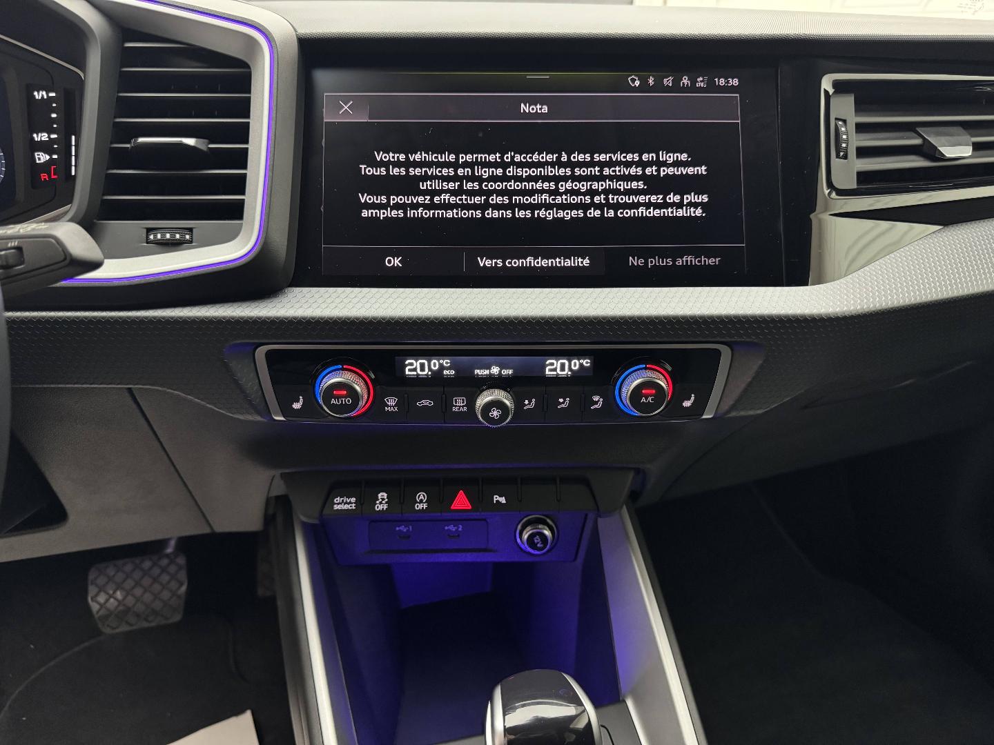 Image about Audi A1 allstreet Design Luxe 30 TFSI 81 kW (110 ch) S tronic