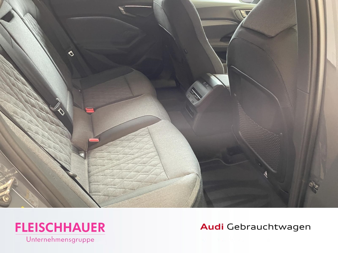 Bild über Audi A5 Limousine TFSI S tronic - für weitere Informationen kontaktieren Sie den Audi Partner
