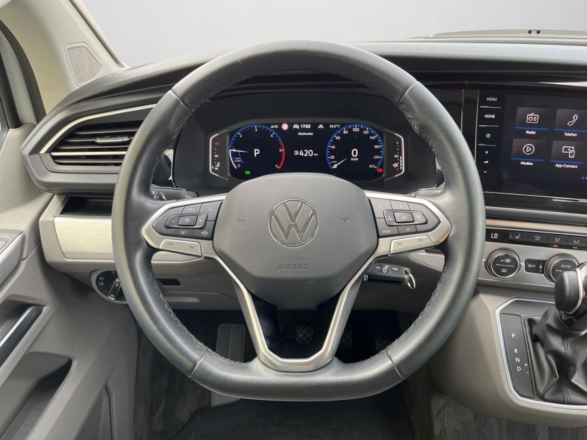 Volkswagen T6.1 California Beach