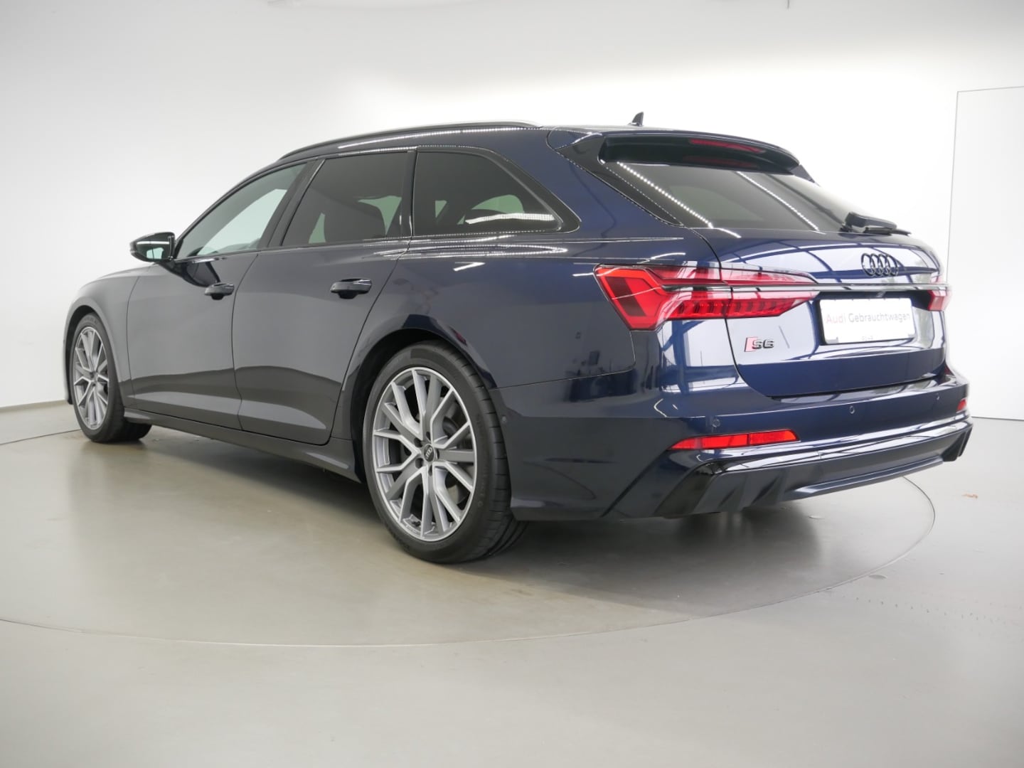 Bild über Audi S6 Avant TDI quattro tiptronic - für weitere Informationen kontaktieren Sie den Audi Partner