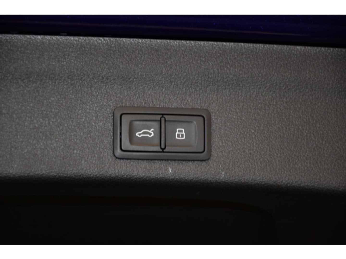 Bild über Audi S6 Avant TDI quattro tiptronic - für weitere Informationen kontaktieren Sie den Audi Partner