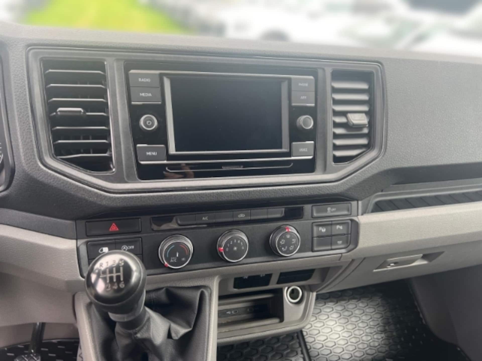 Volkswagen Crafter Kasten langer Radstand