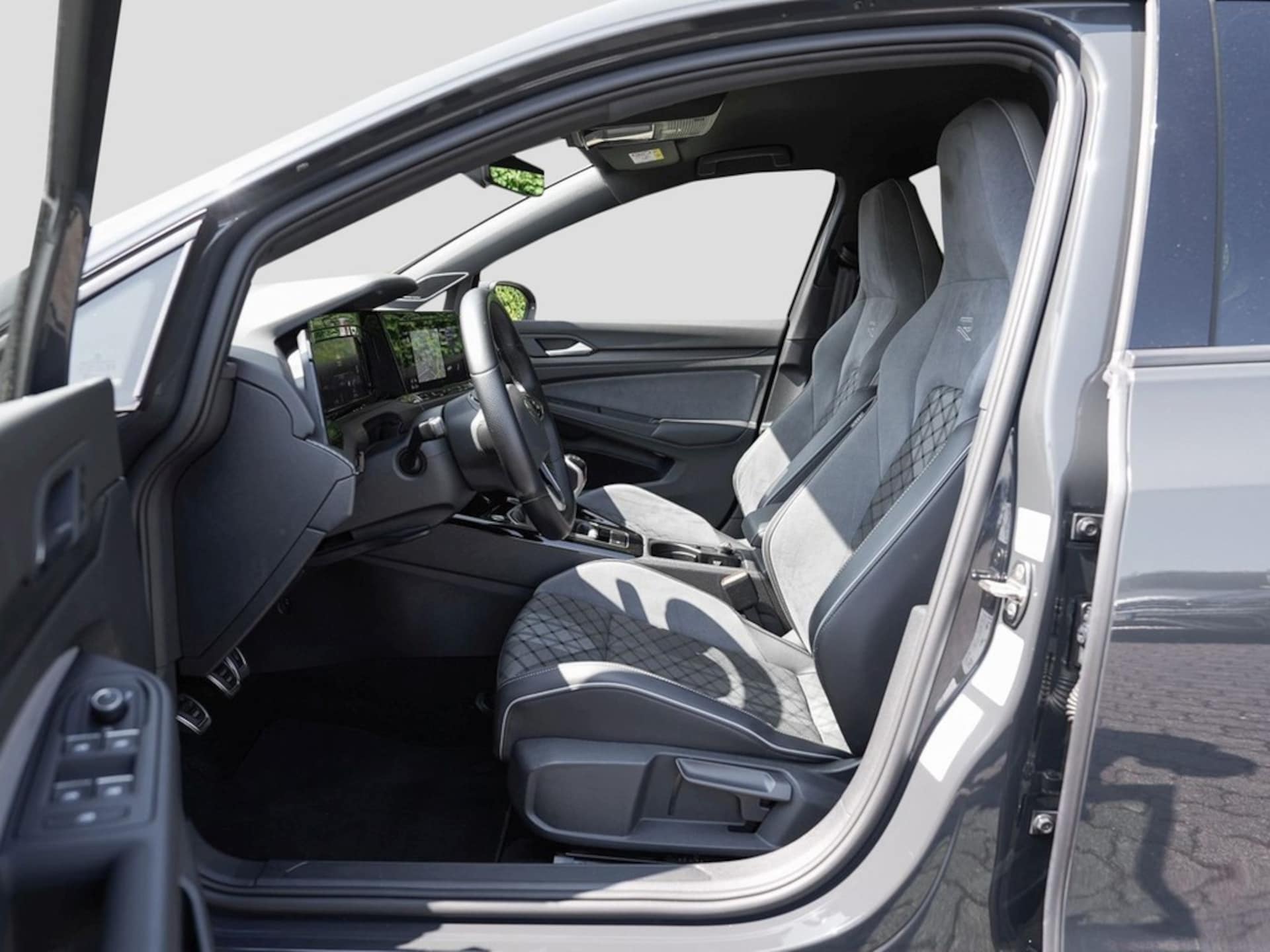Volkswagen Golf R-Line