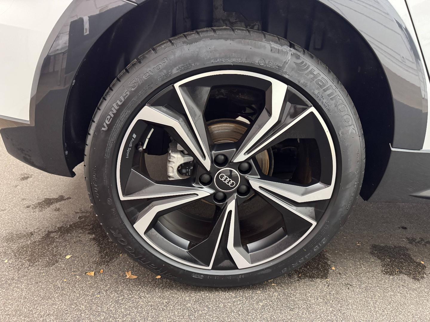 Image about Audi A1 allstreet Design Luxe 30 TFSI 81 kW (110 ch) S tronic