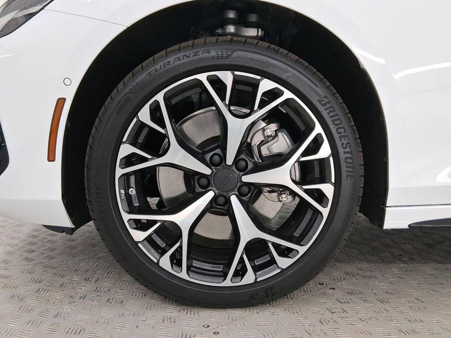 2026 Audi A6 Premium Plus - Photo 11