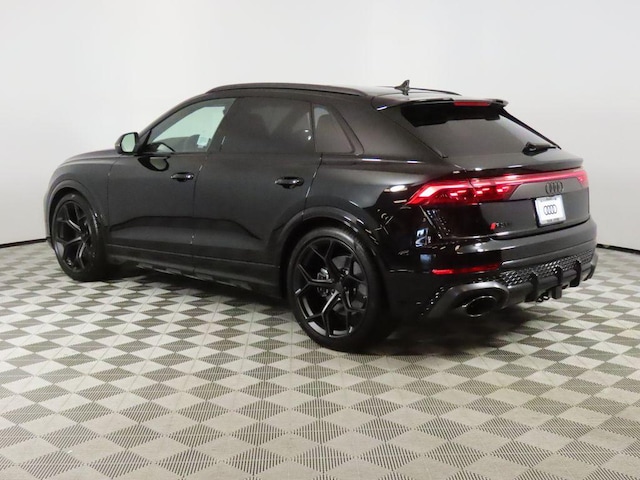 2026 Audi RS Q8 SUV performance