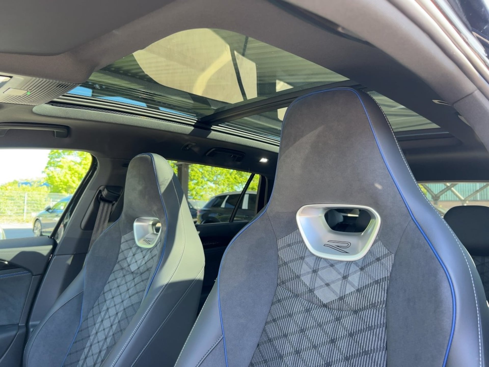 Volkswagen Passat R-Line