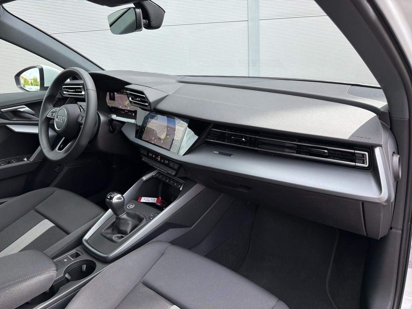 Bild über Audi A3 Sportback TDI Schaltgetriebe - für weitere Informationen kontaktieren Sie den Audi Partner