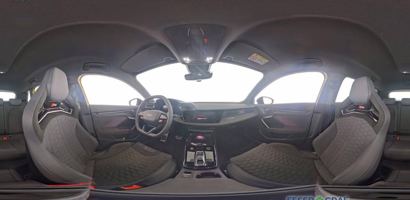 Bild über Audi RS 3 Sportback TFSI quattro S tronic - für weitere Informationen kontaktieren Sie den Audi Partner