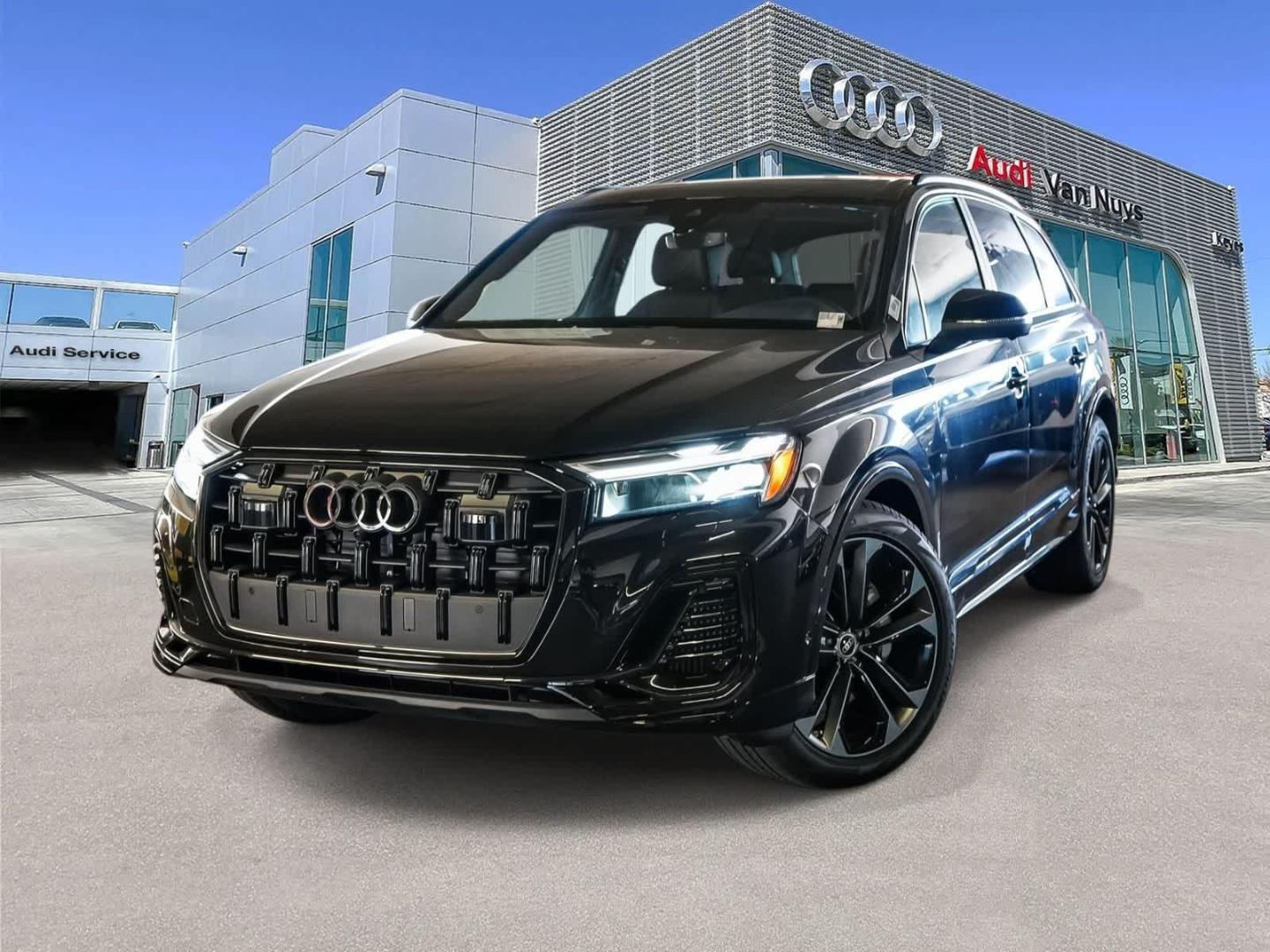 2026 Audi Q7 55 Premium Plus quattro Tiptronic's photo