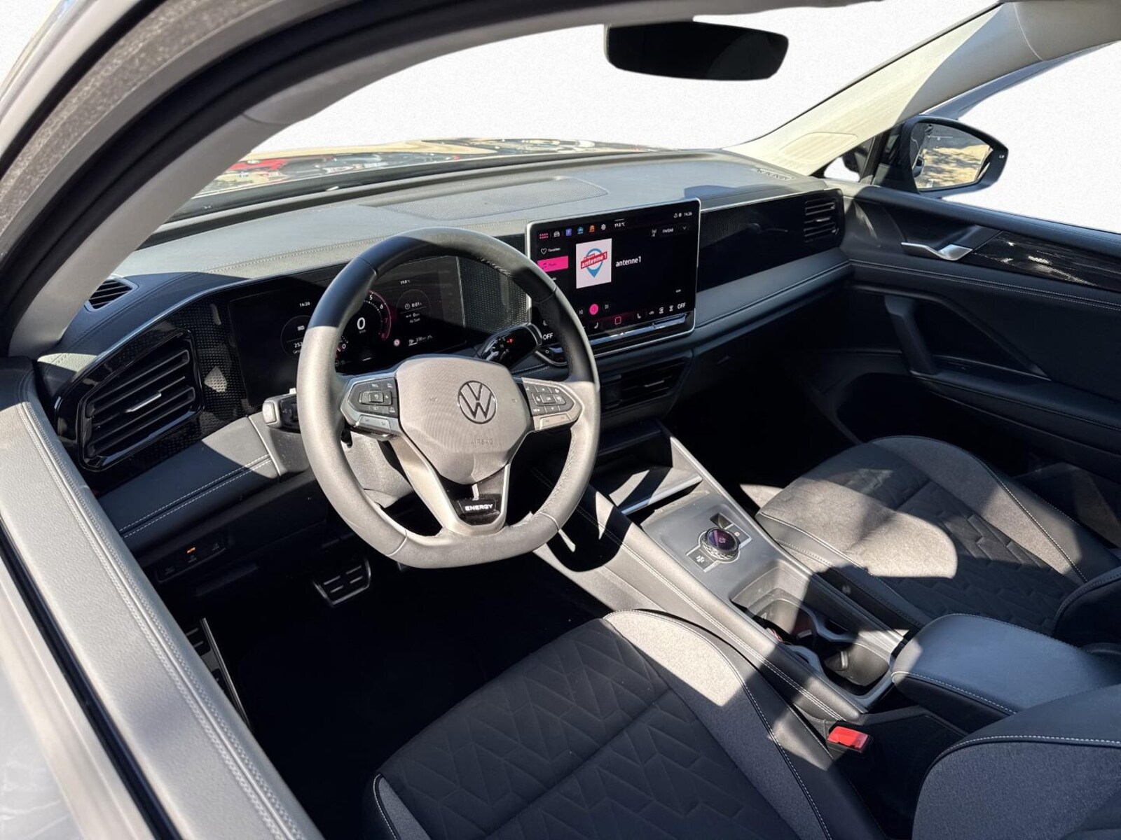 Volkswagen Tiguan – Bild 8
