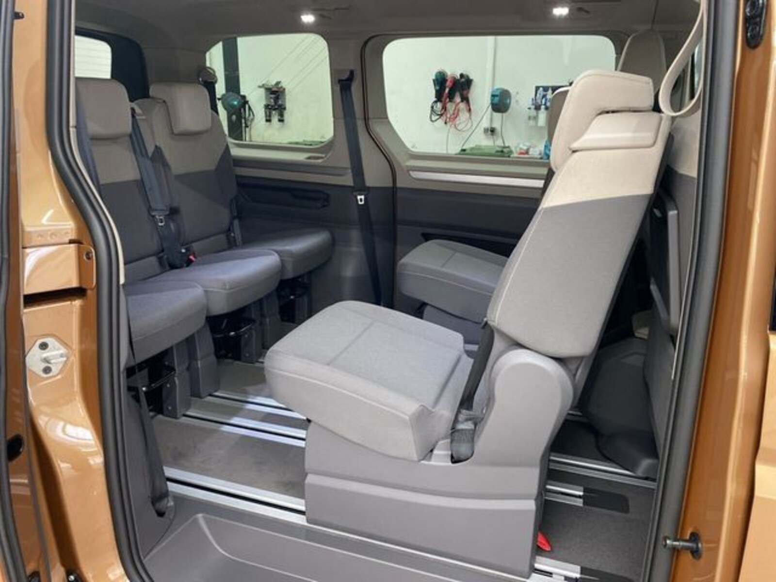 Volkswagen Multivan – Bild 11