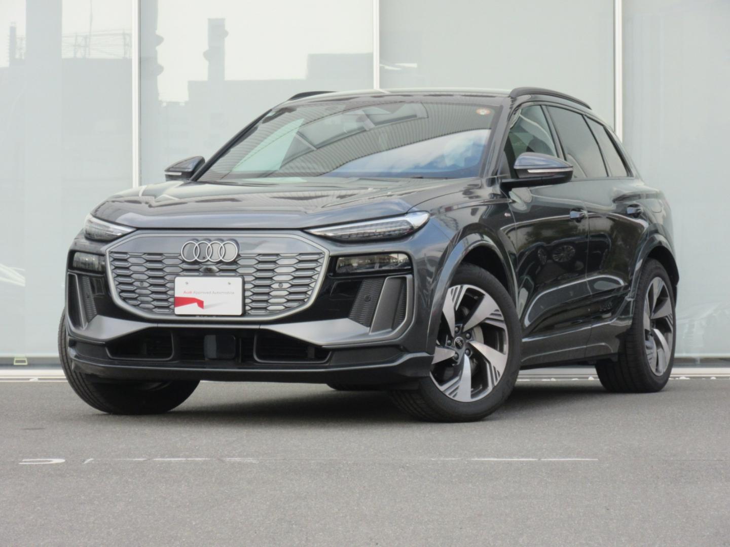 Audi Q6 SUV e-tron quattro advanced for more details contact your dealer