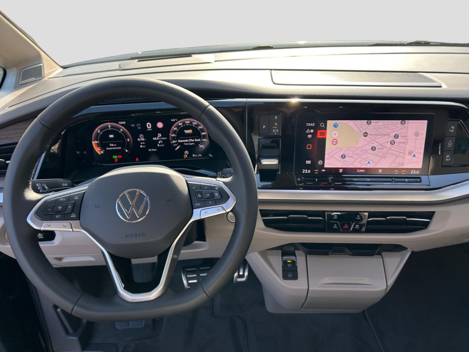 Volkswagen Multivan Style