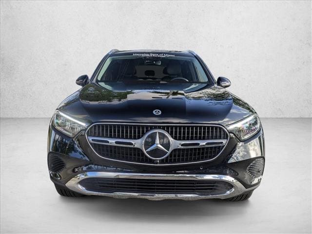 2025 Mercedes-Benz GLC